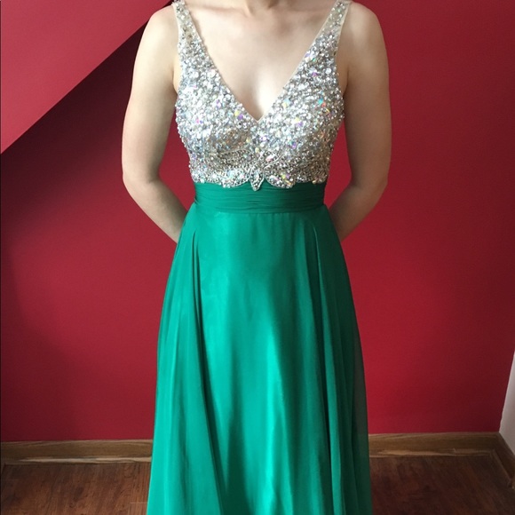 Long, lighter green prom dress - Picture 1 of 6